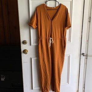 NWOT ROOLEE Rust Color jumper with POCKETS